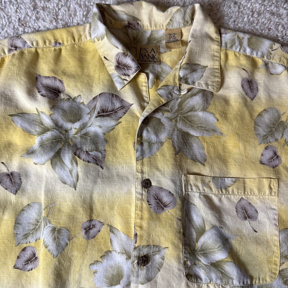 Jos A Bank Hawaiian Shirt Mens Large Yellow White Flowers Silk Relaxed Aloha